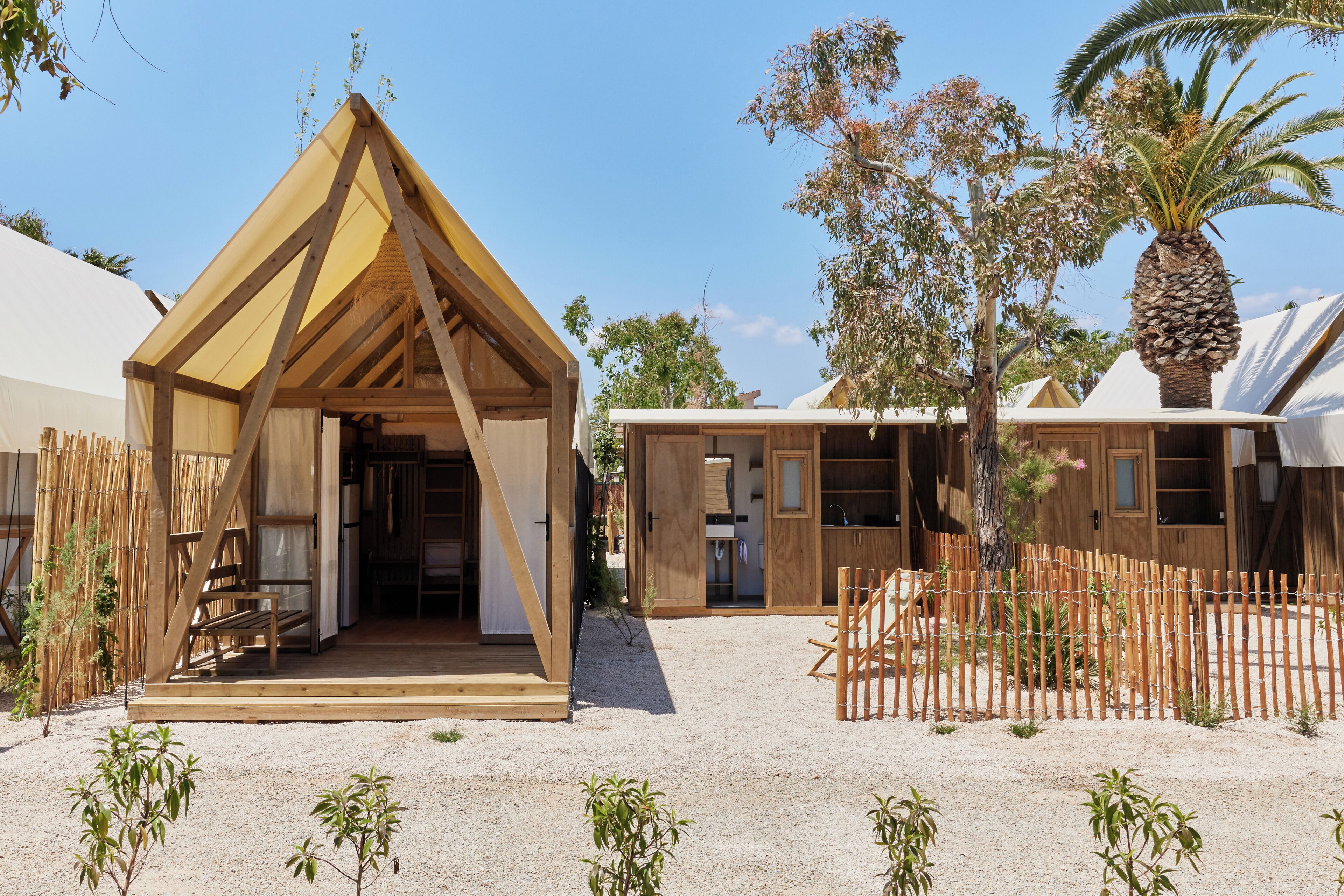 Design Tent, Multiple Beds | Premium bedding, free WiFi, bed sheets