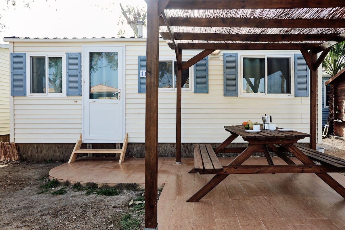 BUNGALOW CONFORT | 2 sovrum, sängtillbehör av högsta kvalitet, gratis wi-fi och sängkläder