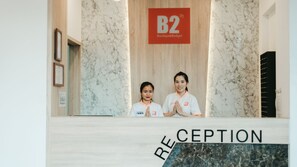 Reception - B2 Santitham Boutique and Budget Hotel (Chiang Mai)