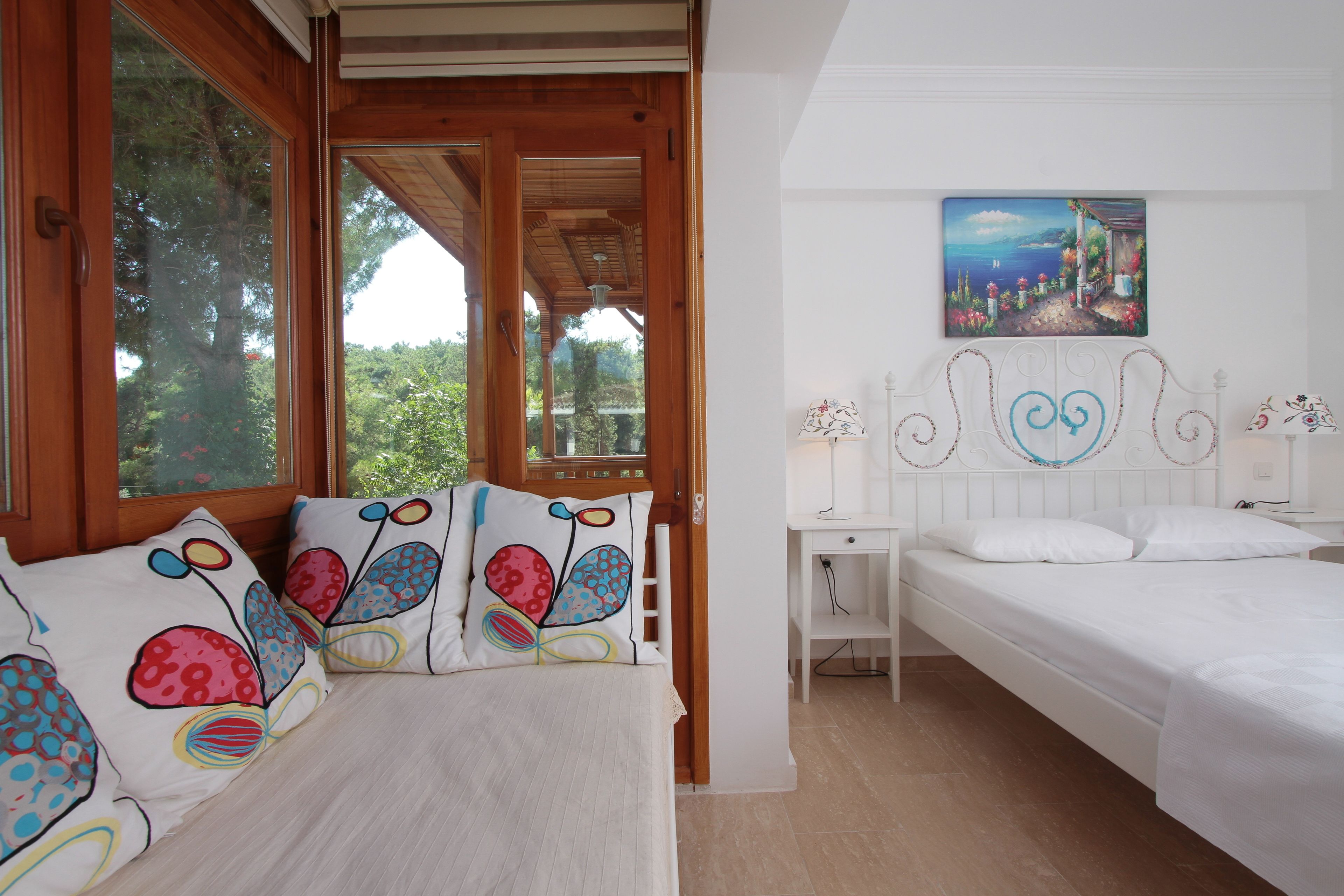 Kolmen hengen standard-huone | Minibaari, työpöytä, ilmaiset vauvansängyt, ilmainen Wi-Fi