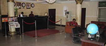 Bestway Luxury Suites