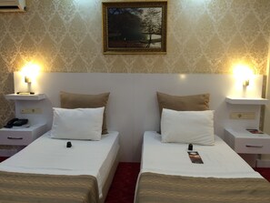 Deluxe Double Room | In-room safe, desk, iron/ironing board, rollaway beds