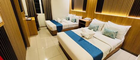 Matelas Select Comfort, minibar, bureau