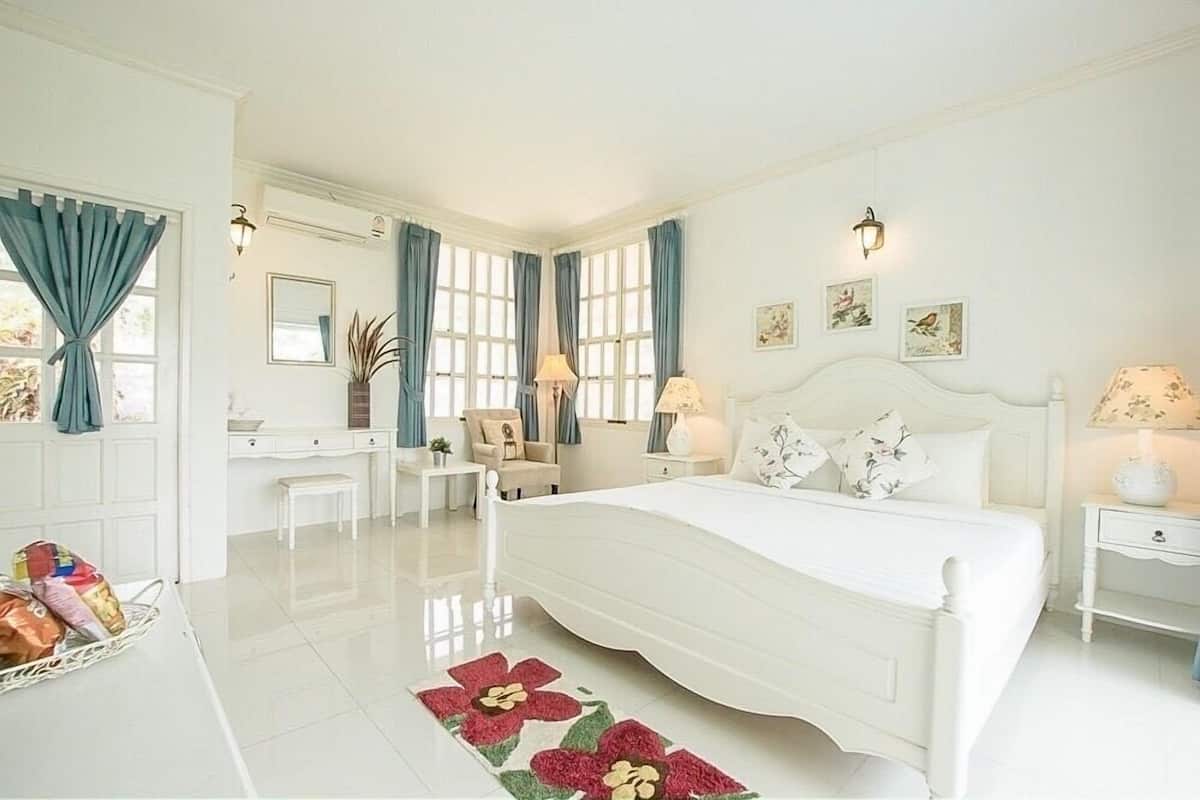 Pool Villa | Bureau, Wi-Fi gratuit, draps fournis
