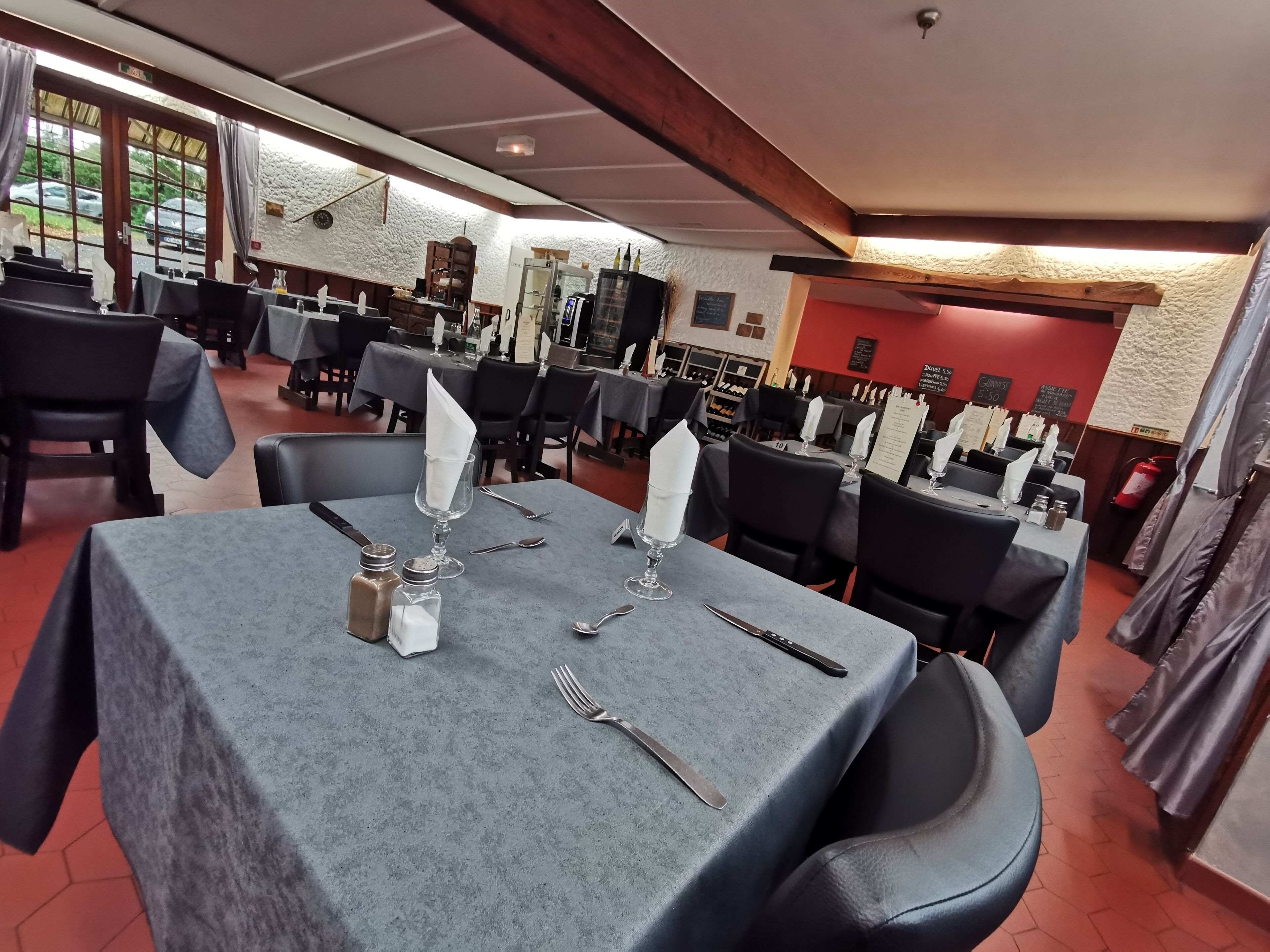 breakfast, lunch, dinner served; al fresco dining