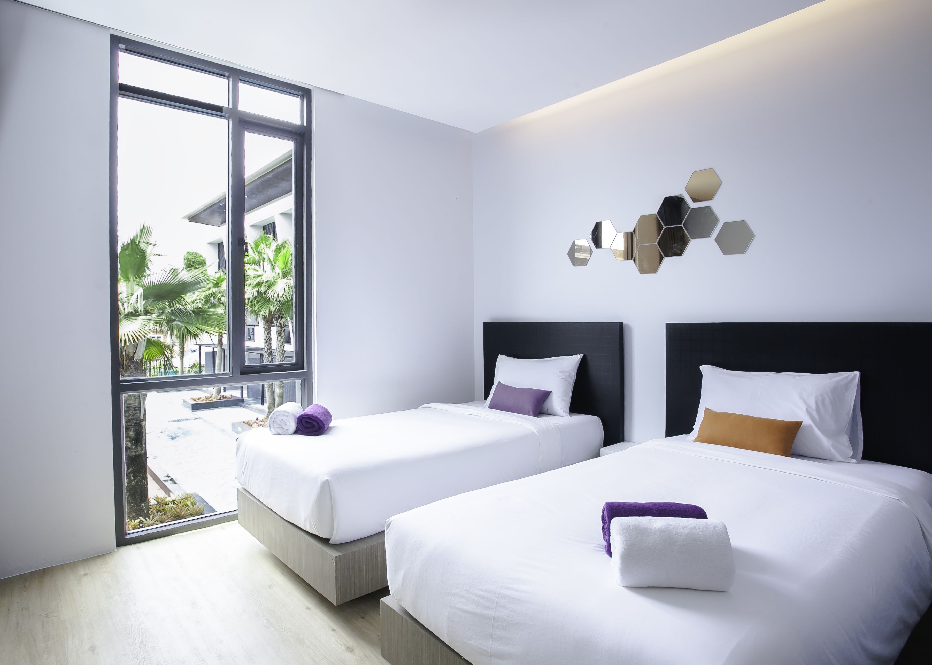 superior twin room, 2 single beds, non smoking, pool view | 1 bedroom, minibar, in-room safe, blackout curtains