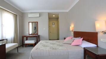Standard Double or Twin Room, Sea View | In-room safe, soundproofing, free WiFi, bed sheets