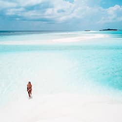 Private beach nearby, white sand, sun-loungers, beach towels