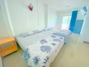 FamilyRoom  | Escrivaninha, Wi-Fi de cortesia