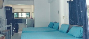 Chomlay Restaurant & Room for Rent