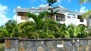 Front of property - Villa Ariel (Grand-Baie)