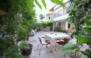Garden - My Home Guest House (Durrës)