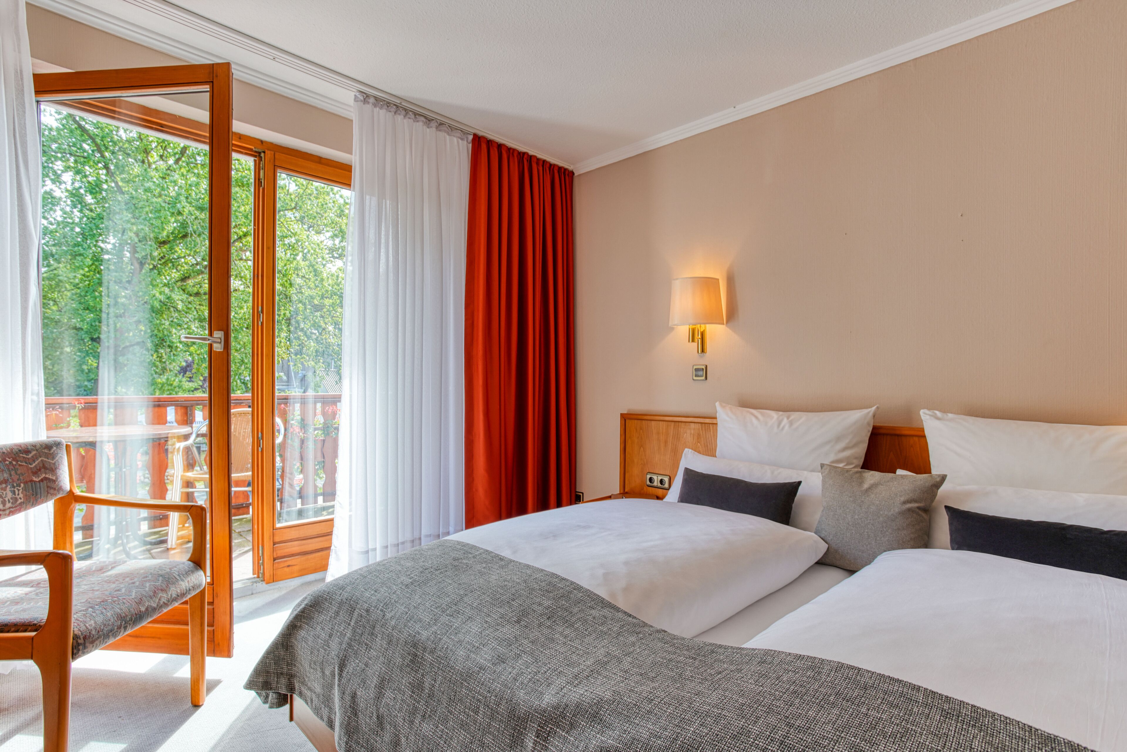 In-room safe, desk, laptop workspace, soundproofing