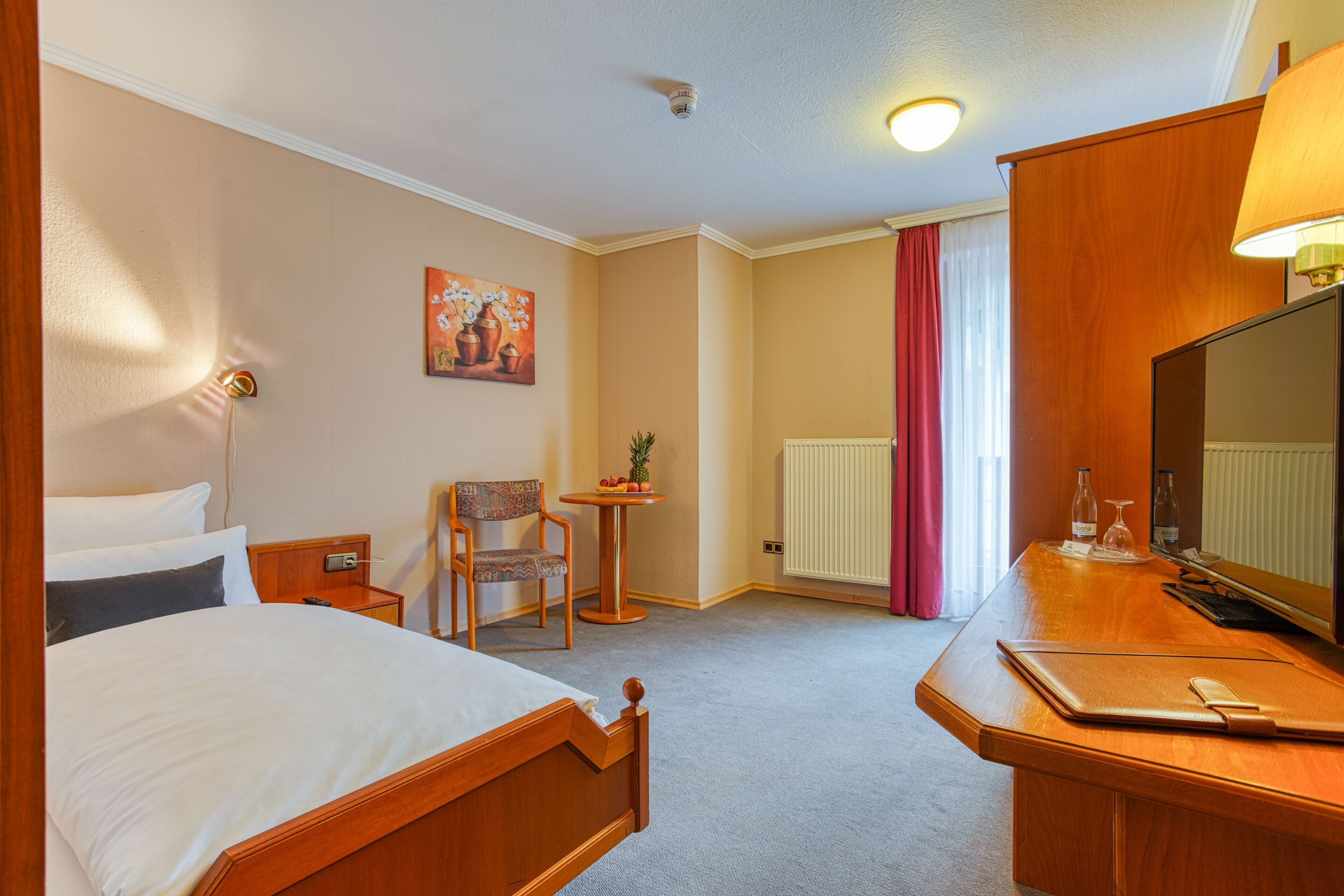 In-room safe, desk, laptop workspace, soundproofing