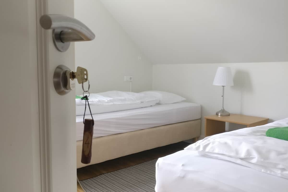 Twin Room, Shared Bathroom | Iron/ironing board, free WiFi, bed sheets