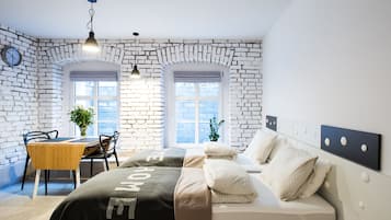 Estudio estándar | Tabla de planchar con plancha, wifi gratis y ropa de cama