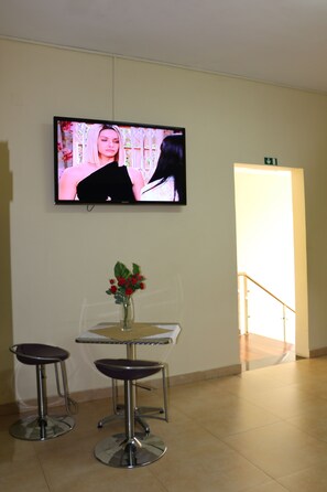 Bar lounge