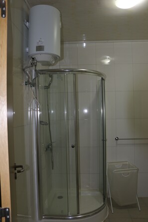 Standard Suite | Bathroom shower - SIS Hotel (Luanda)
