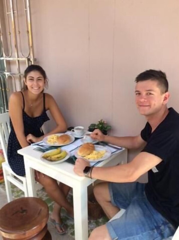 Restaurant - Sorn Waree Apartment (Kanchanaburi)