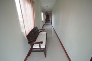 Hallway - Sorn Waree Apartment (Kanchanaburi)