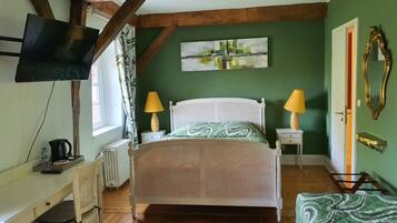 Décoration personnalisée, bureau, chambres insonorisées, Wi-Fi gratuit