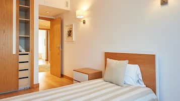 Apartment, 2 Schlafzimmer (73A) | 2 Schlafzimmer, Bügeleisen/Bügelbrett, Babybetten, kostenloses WLAN