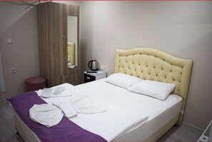 Standard Triple Room | 1 bedroom, minibar, free WiFi