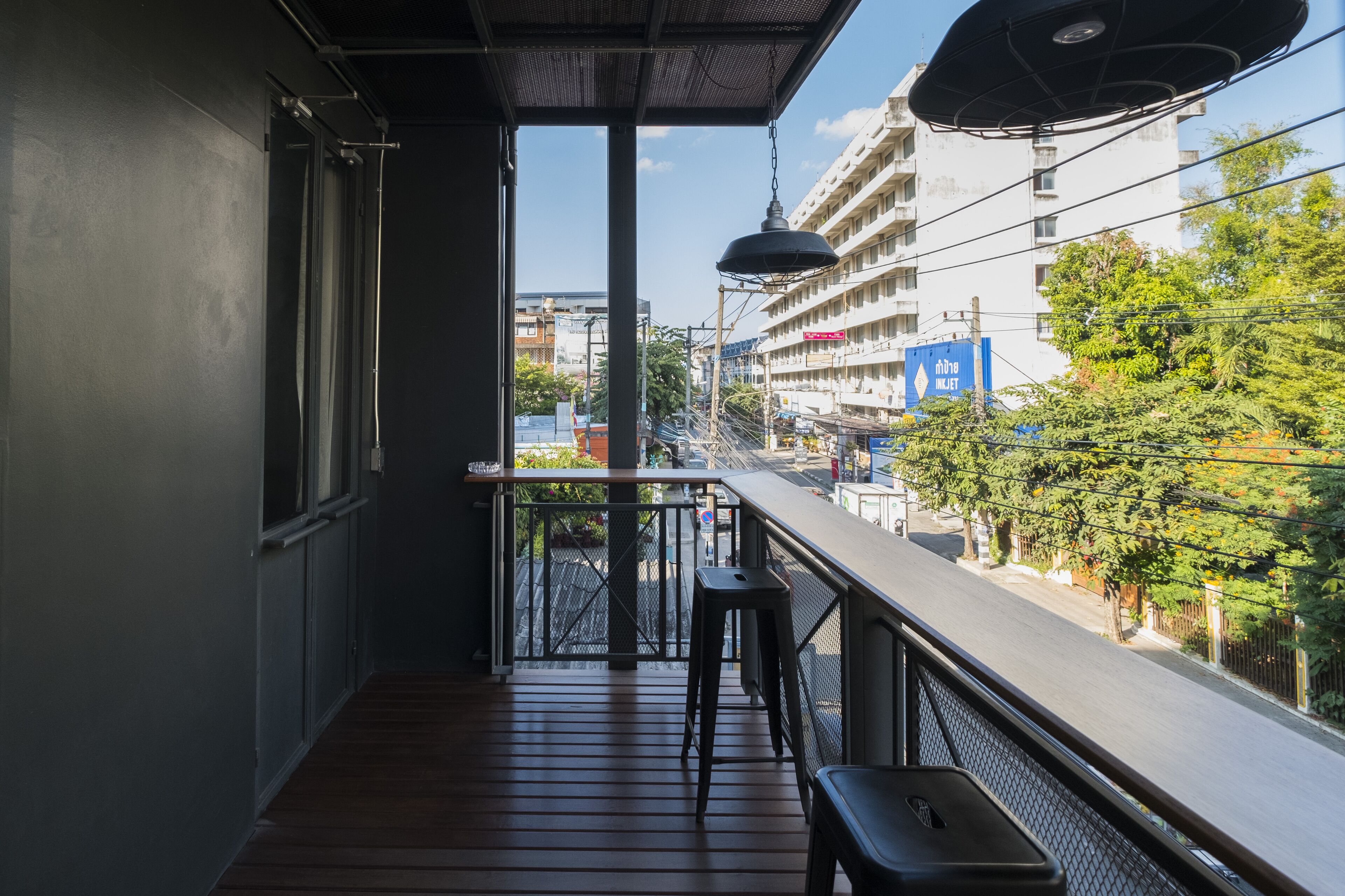 double room, 1 king bed, patio | street view