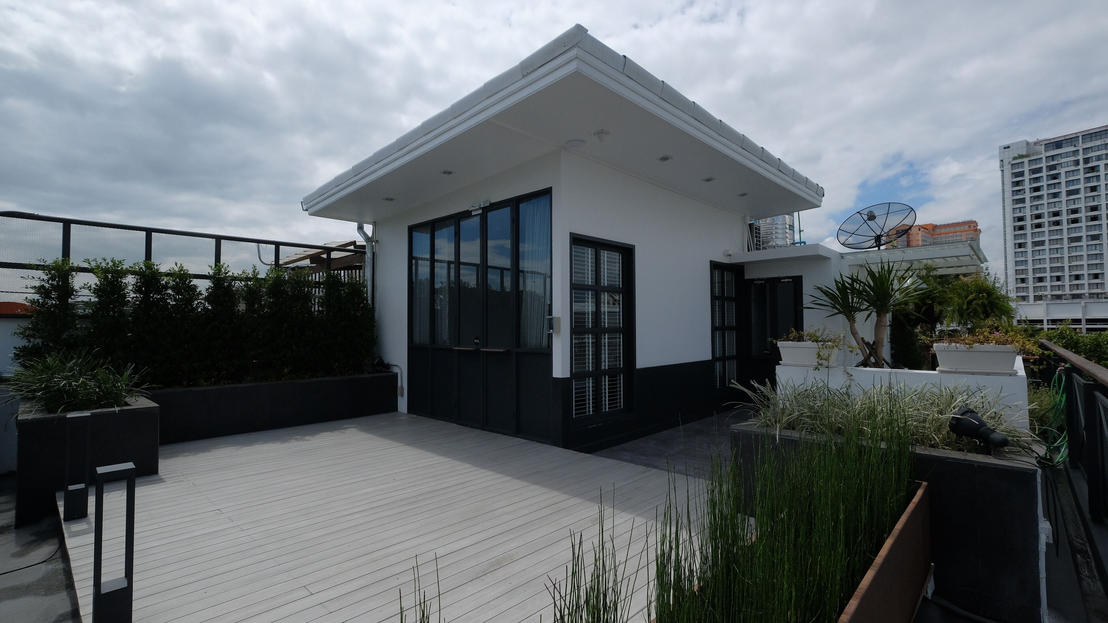 romantic room, 1 king bed, city view | terrace/patio