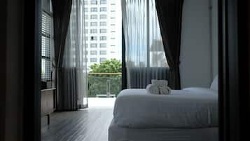 Chambre Romantique, 1 très grand lit, vue ville | Coffres-forts dans les chambres, chambres insonorisées, Wi-Fi gratuit