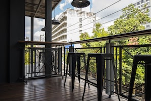 Family Room | Street view