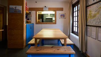 Free daily self-serve breakfast