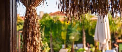 Outdoor pool, pool umbrellas, sun loungers