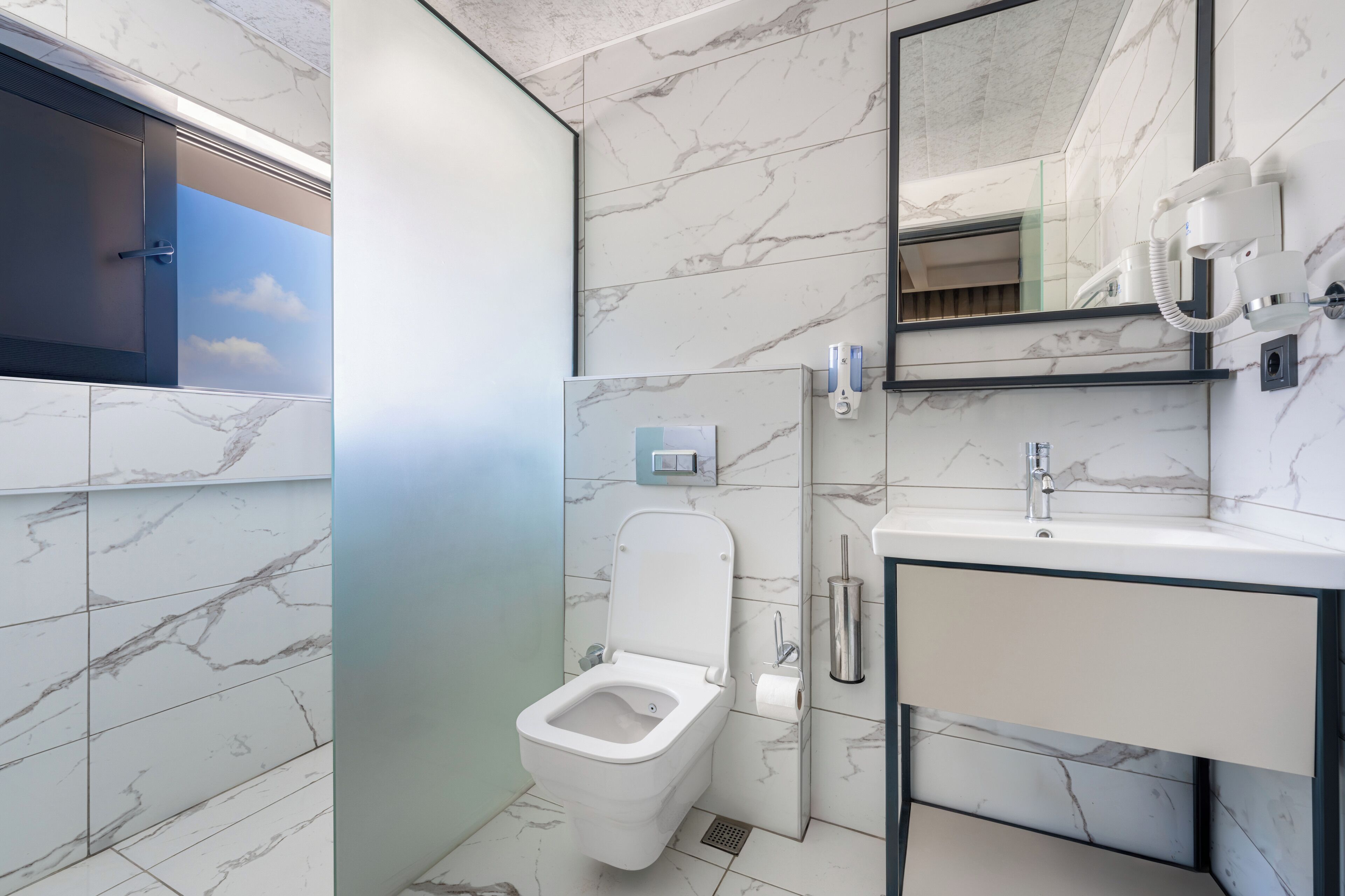 shower, rainfall showerhead, eco-friendly toiletries, hair dryer