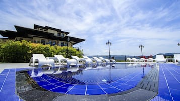 Outdoor pool, pool umbrellas, pool loungers