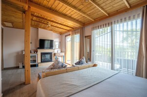 Ropa de cama de alta calidad, minibar y decoración personalizada 