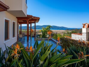 Terrace/patio - Villa Marine Hotel (Ula)