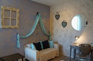 Habitación clásica doble | Escritorio, wifi gratis, ropa de cama