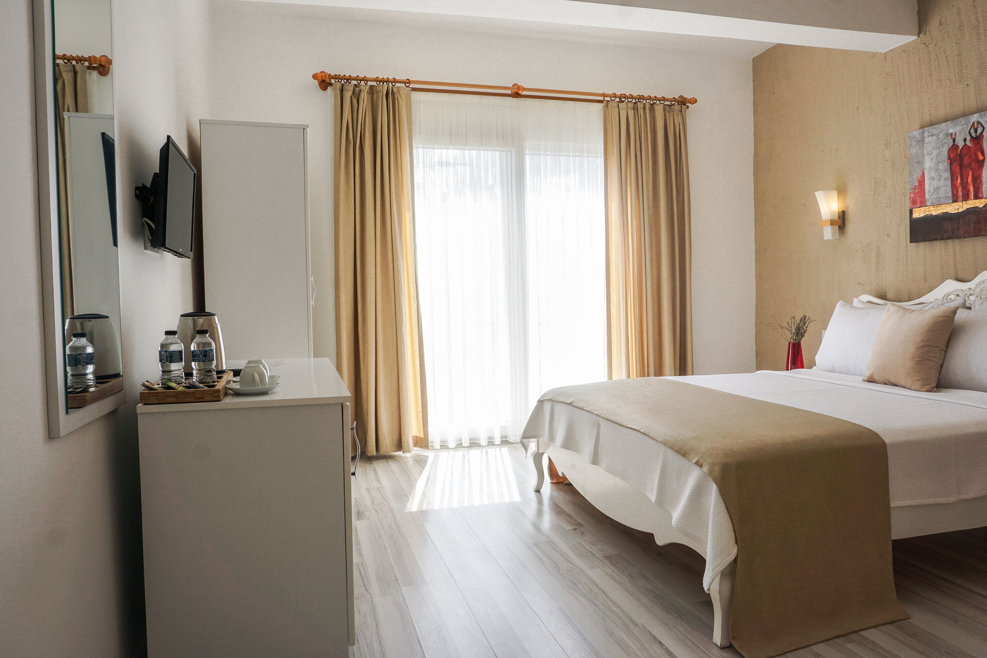 superior room | 1 bedroom, premium bedding, minibar, desk