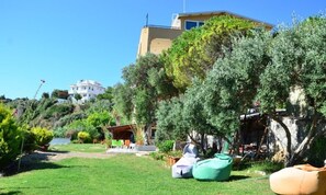 Garden - Tayfun Hotel (Karaburun)