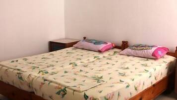 شقة - غرفة نوم واحدة - بمنظر للبحر | 1 غرفة نوم ومكتب ومساحة عمل للكمبيوتر المحمول وواي فاي مجانًا