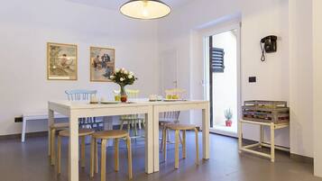 Colazione a buffet a pagamento, servita tutte le mattine