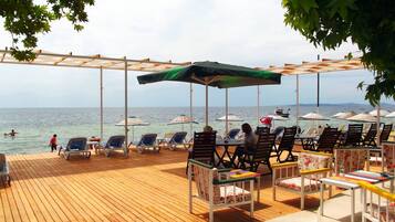 Private beach, sun-loungers, beach umbrellas