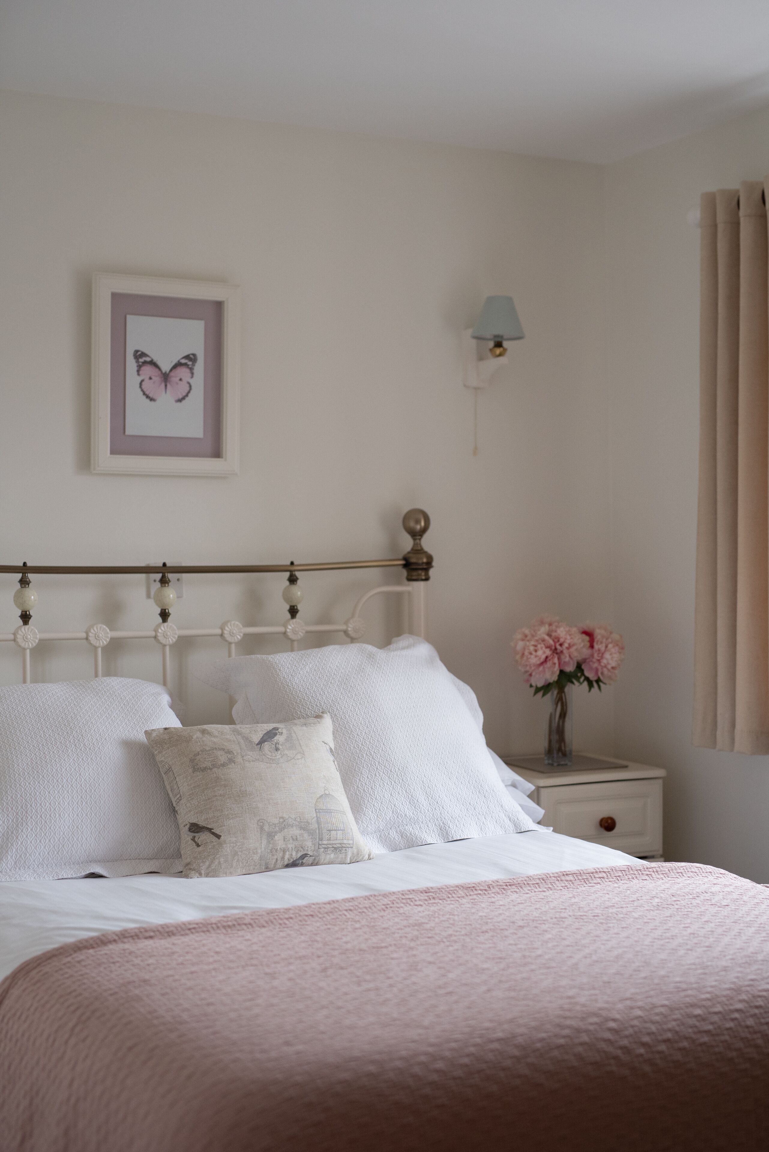 Apartment, 2 Bedrooms, Courtyard Area (Laurel Apartment) | 1 bedroom, individually decorated, individually furnished