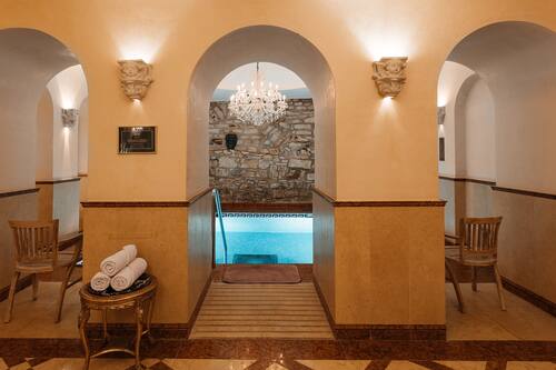 Körperbehandlungen, Aromatherapie, Warmsteinmassagen