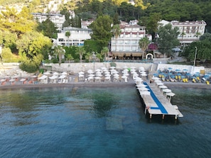 Private beach, free beach shuttle, free beach cabanas, sun loungers - Mavi Deniz Otel - All Inclusive (Marmaris)