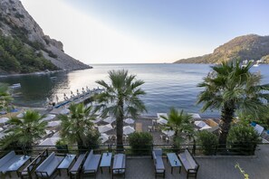 Plage privée, navette gratuite vers la plage, cabines gratuites