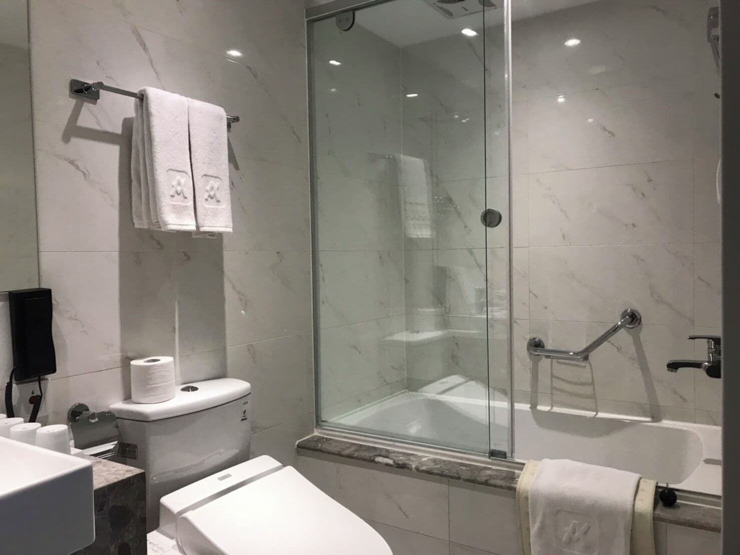 free toiletries, hair dryer, slippers, bidet