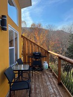 华丽单人房, 1 张大床, 山景, 海滨 | 露台