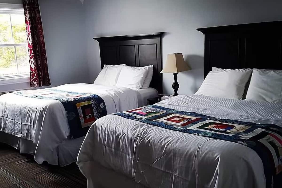 Room, 2 Queen Beds